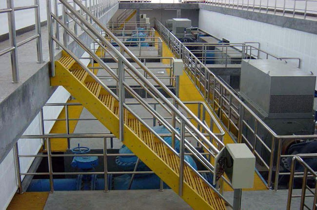 南京玻璃钢爬梯平台施工案例