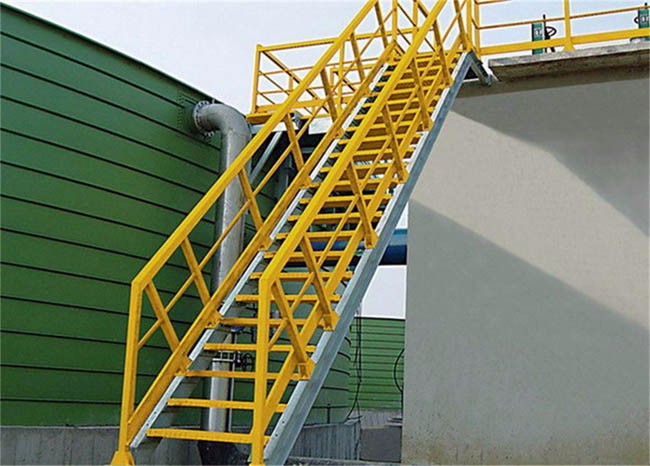 石家庄玻璃钢爬梯平台施工案例
